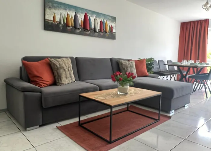 Design-Terrasse-7 Personen-Netflix-Garage-Seenah