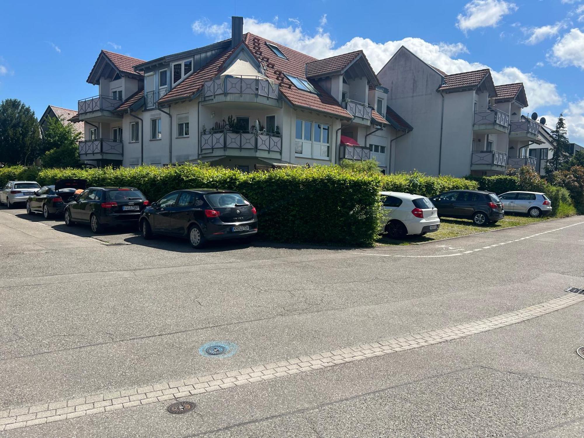 Design-terrasse-7 Personen-netflix-garage-seenah Apartment Radolfzell am Bodensee