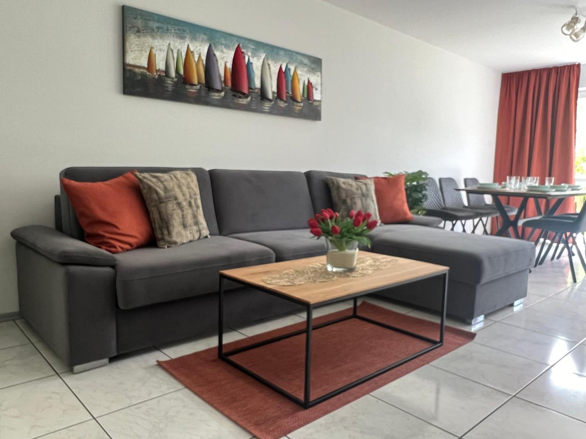 Apartment Design-terrasse-7 Personen-netflix-garage-seenah
